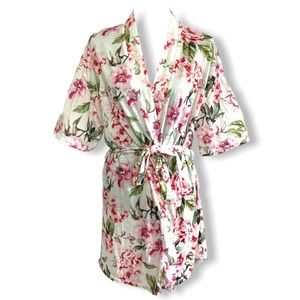 Show Me Your MuMu Brie Robe  Pink and White Floral Kimono Jacket